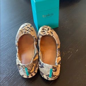Snakeskin Tieks by Gavrieli ballet flats 7 or 8